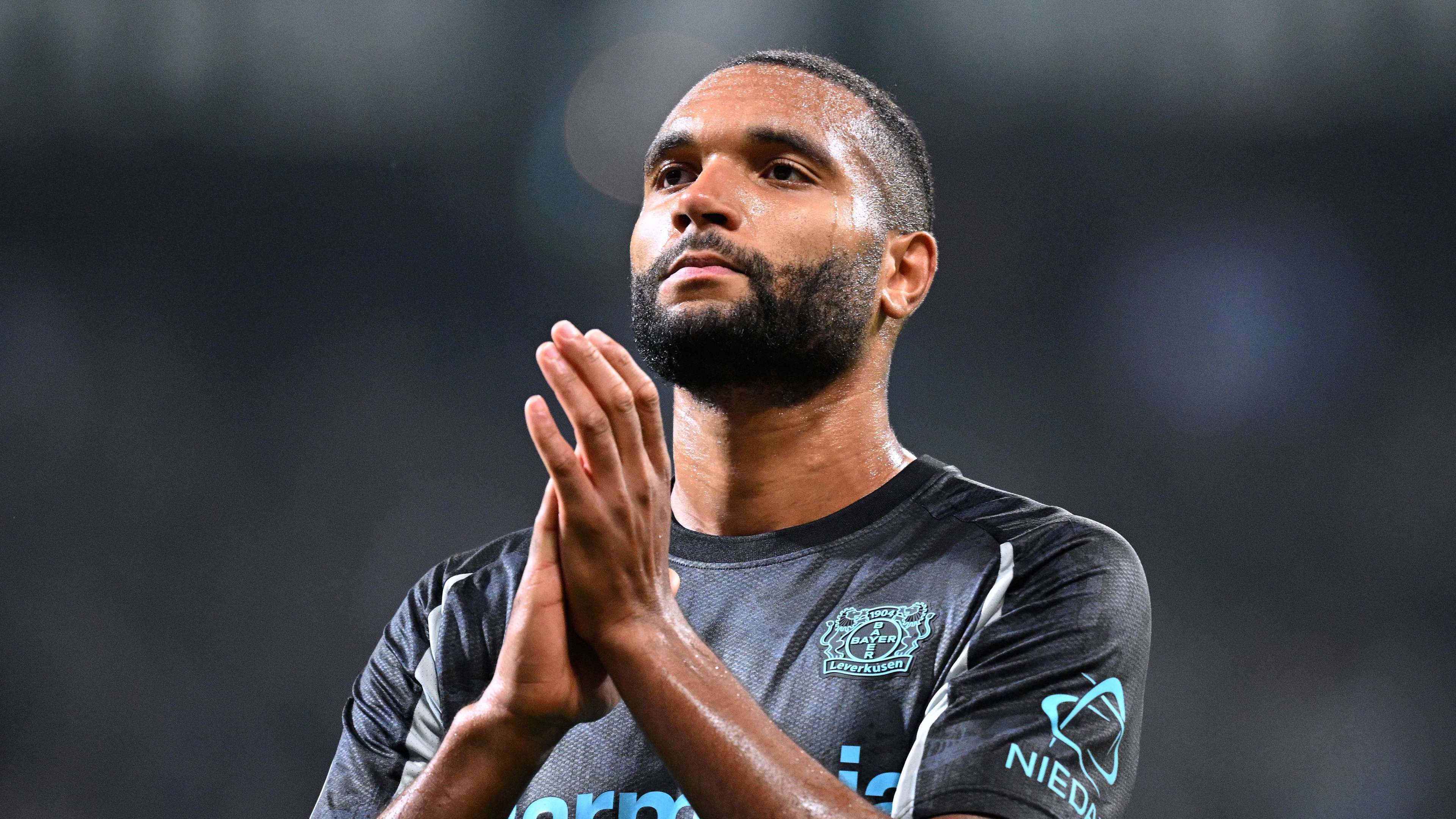 频频在前场 频频在前场