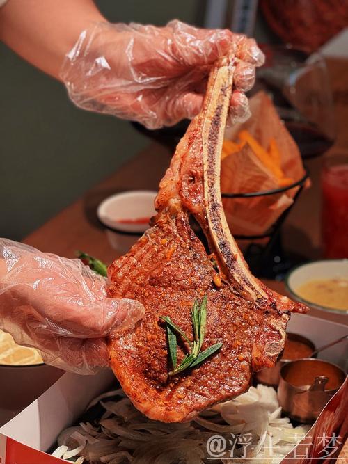 亚当斯社媒分享:战斧劈扣后犒劳自己一顿中餐羊肉串 亚当斯社媒分享:战斧劈扣后犒劳自己一顿中餐羊肉串